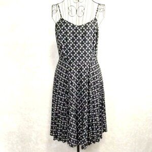 Old Navy Dress Smocked Back Black Geometric Womens Size M Side Zip Sundress